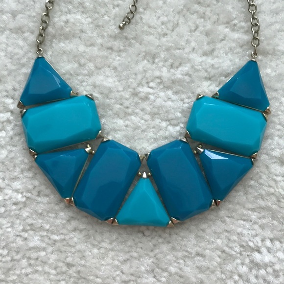 Beautiful blue encrusted necklace - Picture 2 of 3